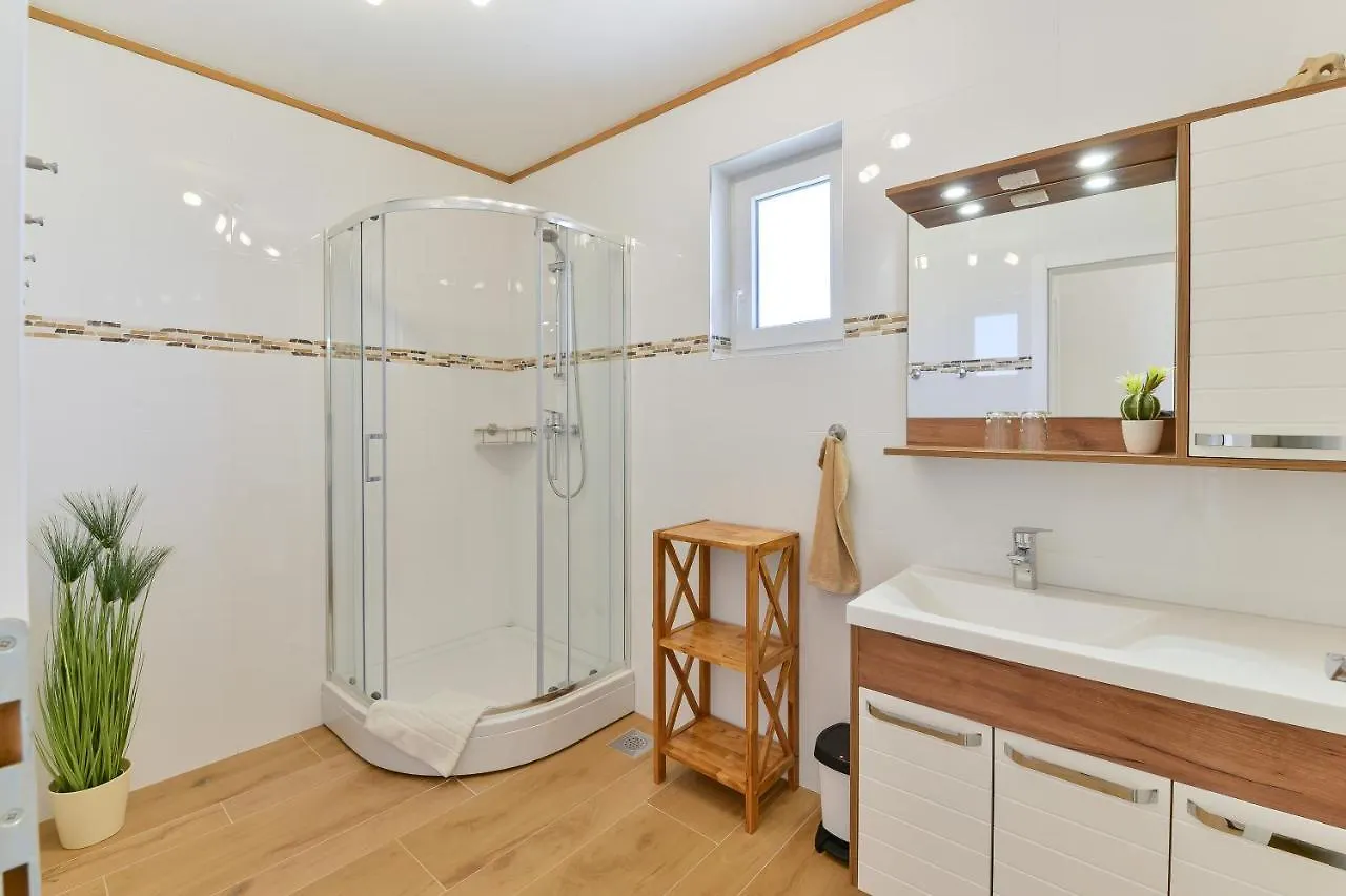 Beachfront Reiterer Villa V1 With Jacuzzi 30 Meters From The Beach - Crowonder Luxury Rent Privlaka  0*, Privlaka (Zadar) Croatia
