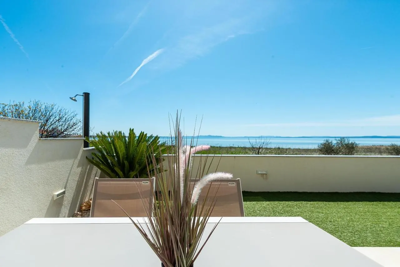 Beachfront Reiterer Villa V1 With Jacuzzi 30 Meters From The Beach - Crowonder Luxury Rent Privlaka   Privlaka (Zadar)