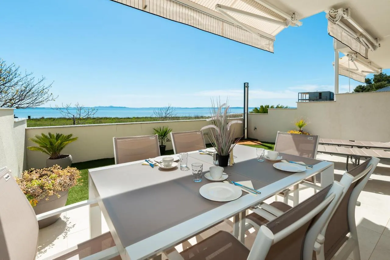 Beachfront Reiterer Villa V1 With Jacuzzi 30 Meters From The Beach - Crowonder Luxury Rent Privlaka  Croatia